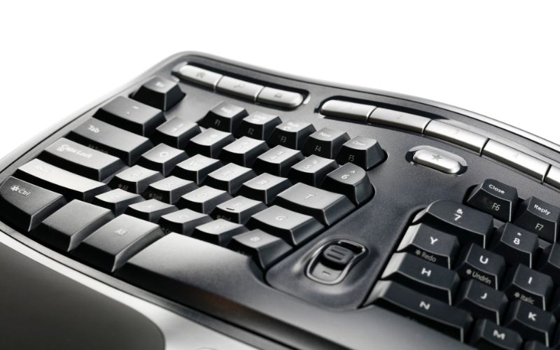 What are the benefits of using an ergonomic keyboard